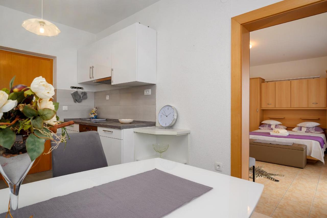 Apartments Juric Podstrana Exterior photo